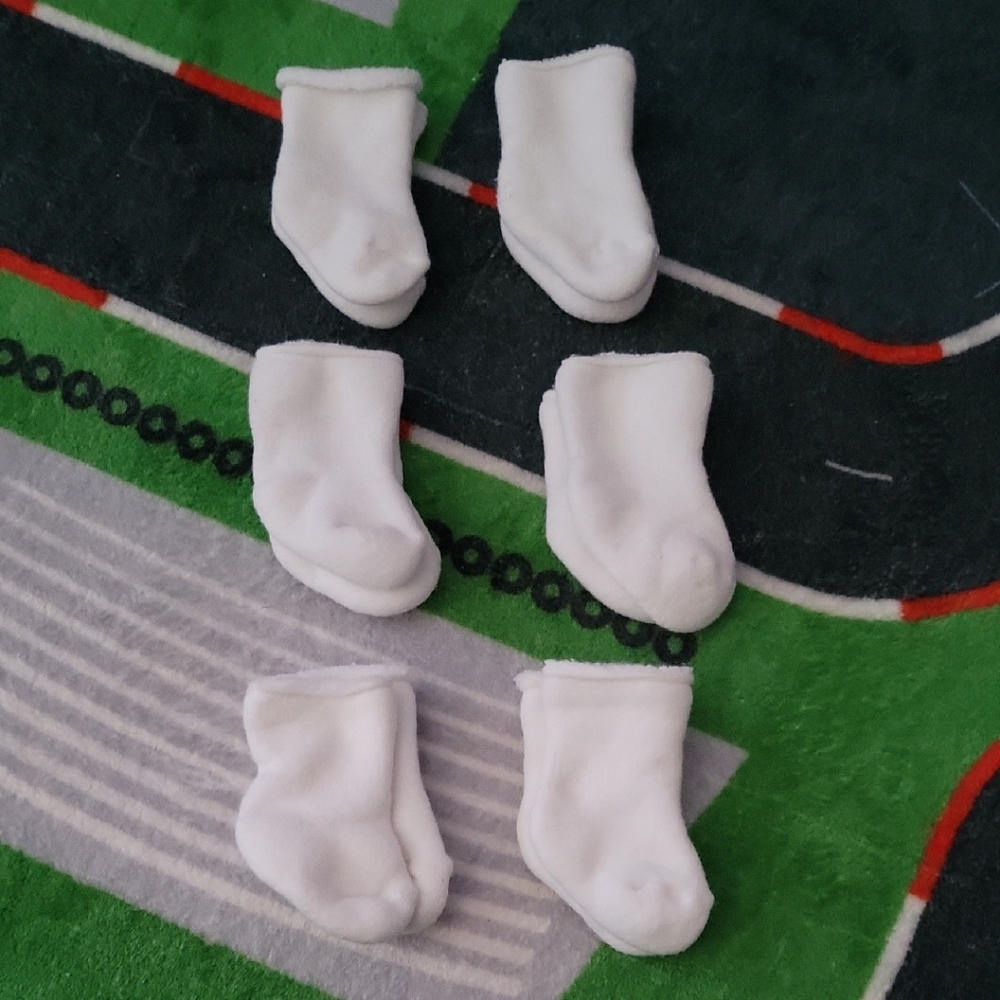 Gerber White Baby Socks Set